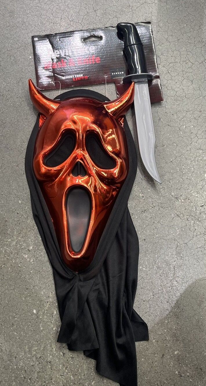 Ghost Face Red Blood Mask with Knife Halloween scream Brand New